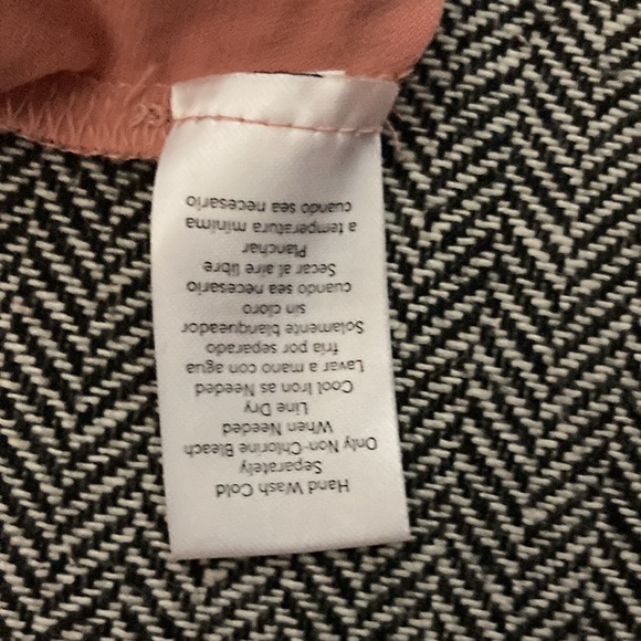 Venus top never worn. ( 3 for $15) - Picture 4 of 6